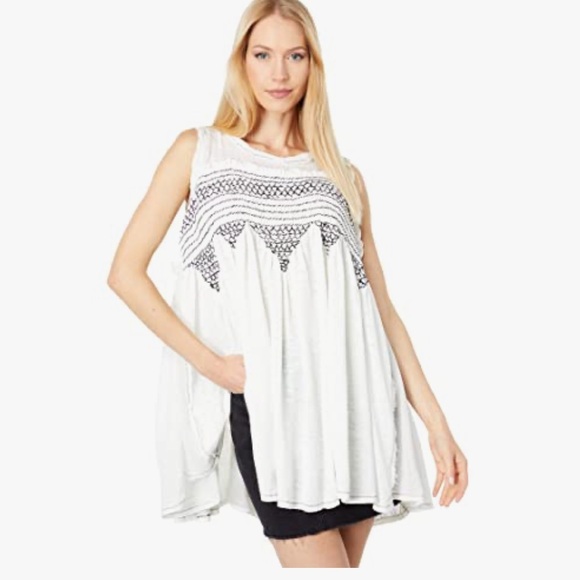 Free People Cream Smocked Boho Blouse XS Embroidered Swing Top Sleeveless - Picture 12 of 12